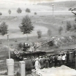 22.srpna 1968 dopoledne v 11 hodin na cest k muniku tanky okupant.Po prav stran bark 2.tankovho praporu,v pozad sporov stadion.22.srpna 1968 dopoledne v 11 hodin na cest k muniku tanky okupant.Po prav stran bark 2.tankovho praporu,v poza